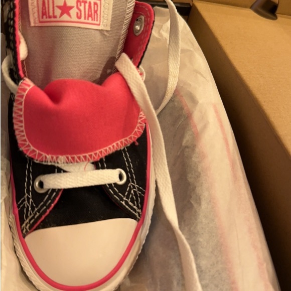 Converse Kids Junior Double Tongue, Ox
Black, Vivid Pink, White - Picture 4 of 6